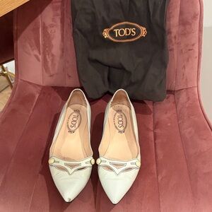 Tod's Women's Cream and Gray Flats